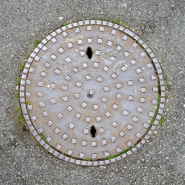 Manhole Cover, Copenhagen - Cast iron with raised squares