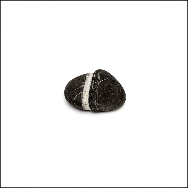 Pebble - oval, cool dark grey, single white vertical stripe