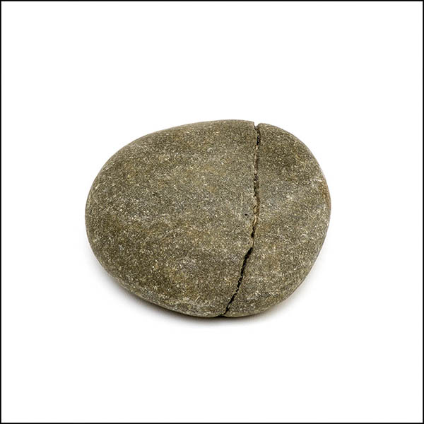 Pebble - oval, warm grey, one eroded vertical line