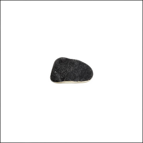 Pebble - uneven shape, black